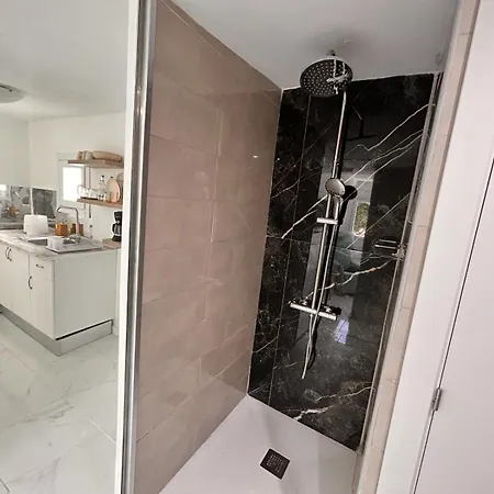 Casa Eleo アレシフェ